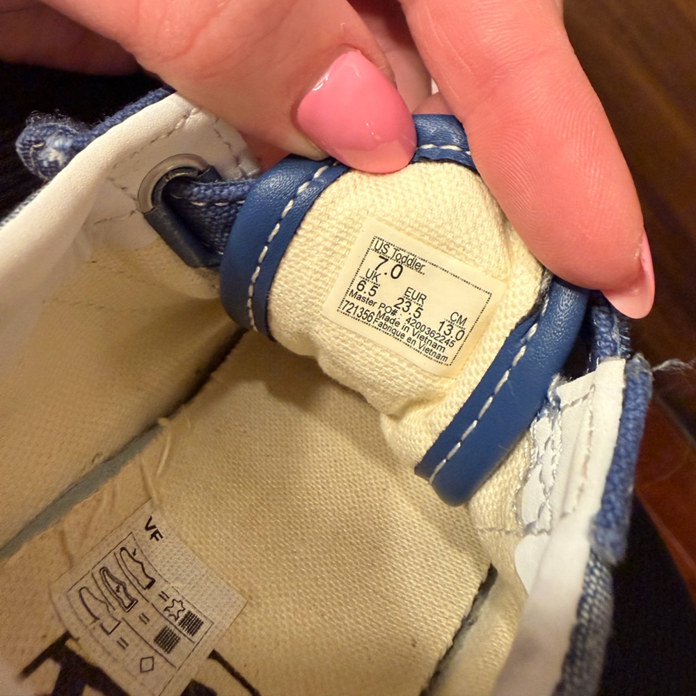 Toddler Vans - Picture 4 of 5